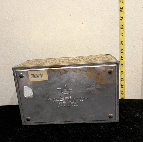 Vintage Metal Decorative Box - Picture 6 of 9